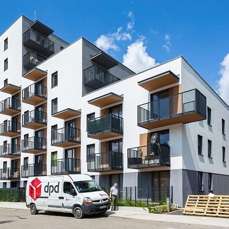 Fort Wola Apartments Warsaw By Noclegi Renters 외부 사진