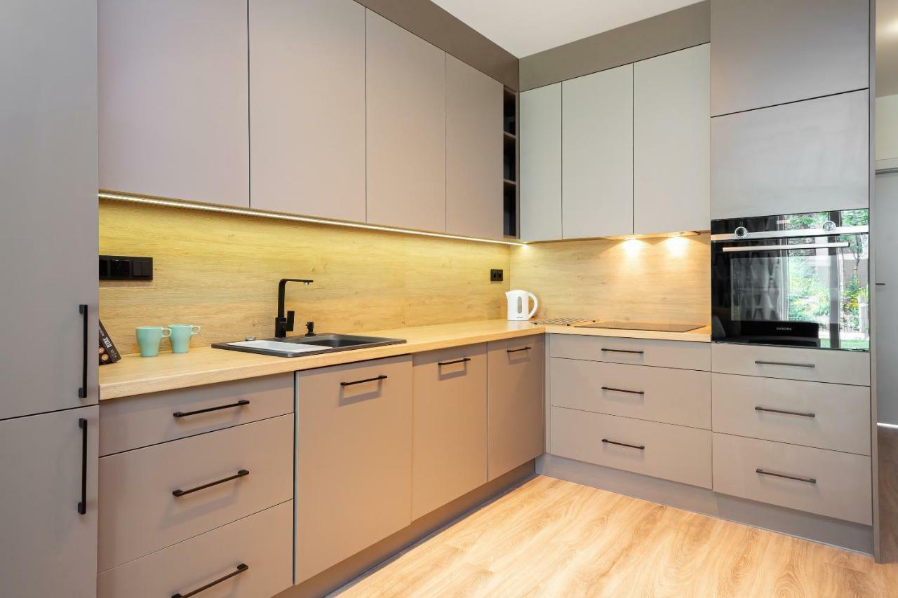 Fort Wola Apartments Warsaw By Noclegi Renters 객실 사진
